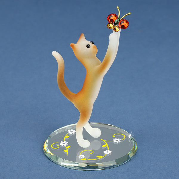 L0 104-TB: Tabby Cat with Butterfly