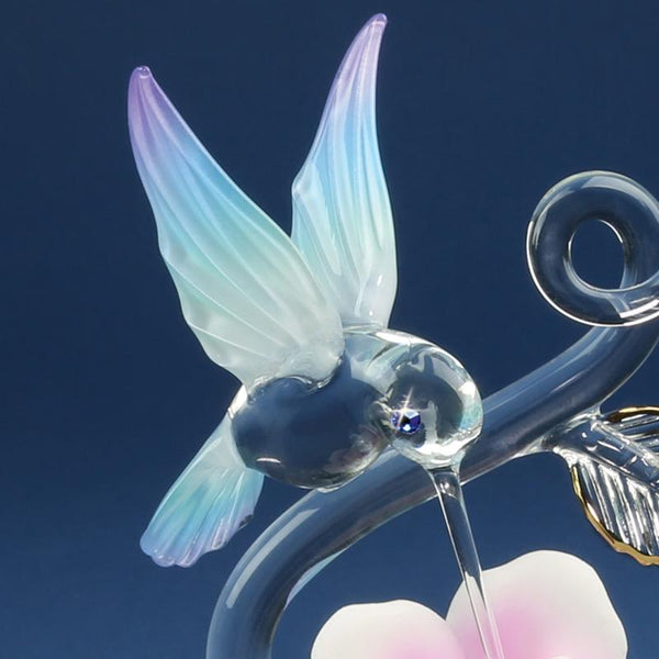 P4 431: Hummingbird with Rose Vine