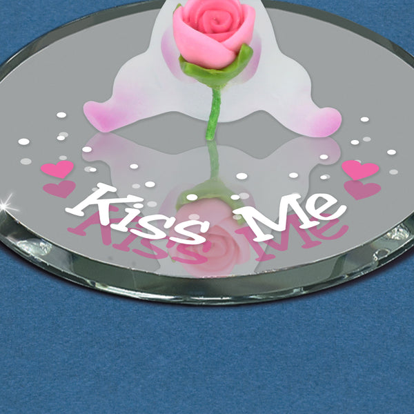 S0 138-KM: Cute Pig, "Kiss Me"
