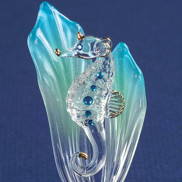 S1 T82: Sea Horse in Sea Grass