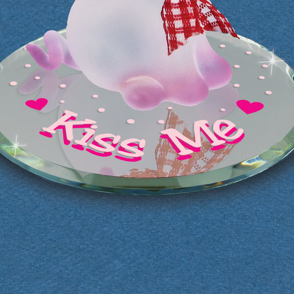 S2 135-KM: Pretty Pig, "Kiss Me"
