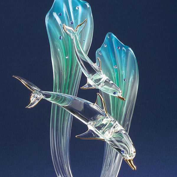 S7 T66: Dolphin and Baby