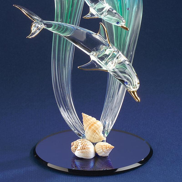 S7 T66: Dolphin and Baby