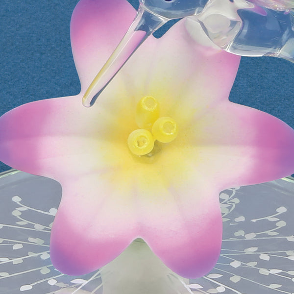 T1 350-L2: Hummingbird with Lavender Lily