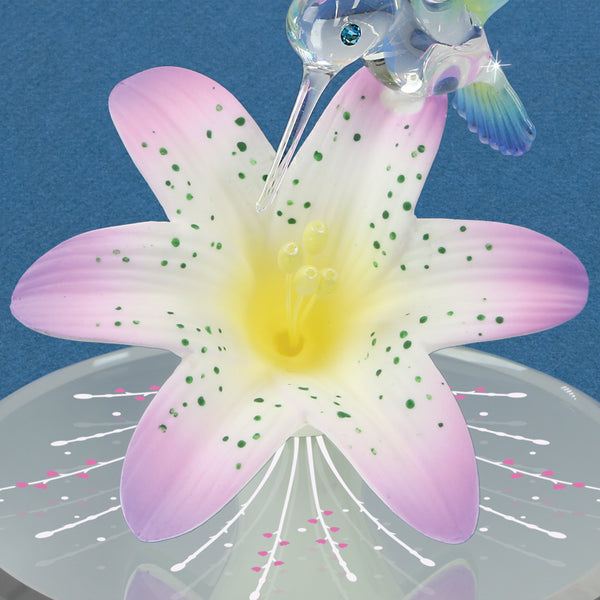 T5 350-LL: Lavender Lily with Hummingbird