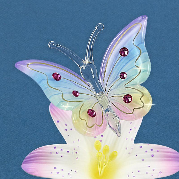 T5 322-2K: Butterfly on Lavender Lily