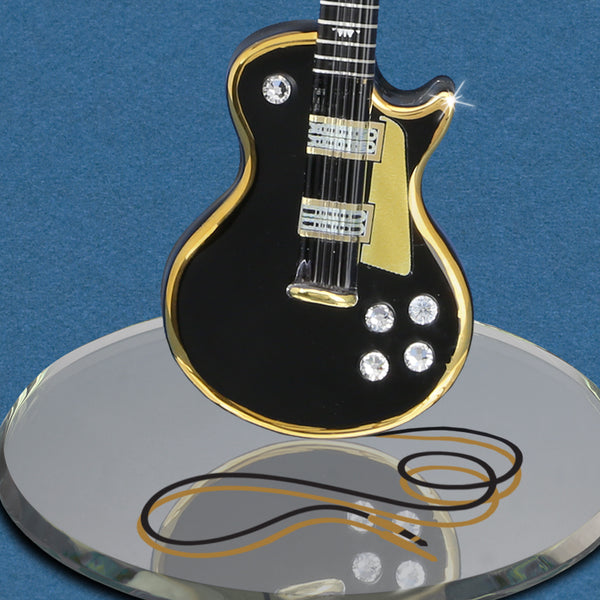 U2 640-BK: Classic Black Guitar