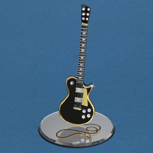 U2 640-BK: Classic Black Guitar