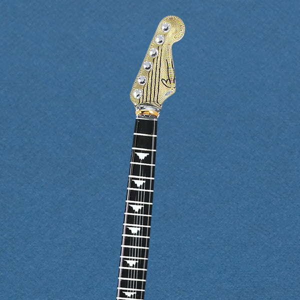 U2 641-R: Vintage Red Guitar