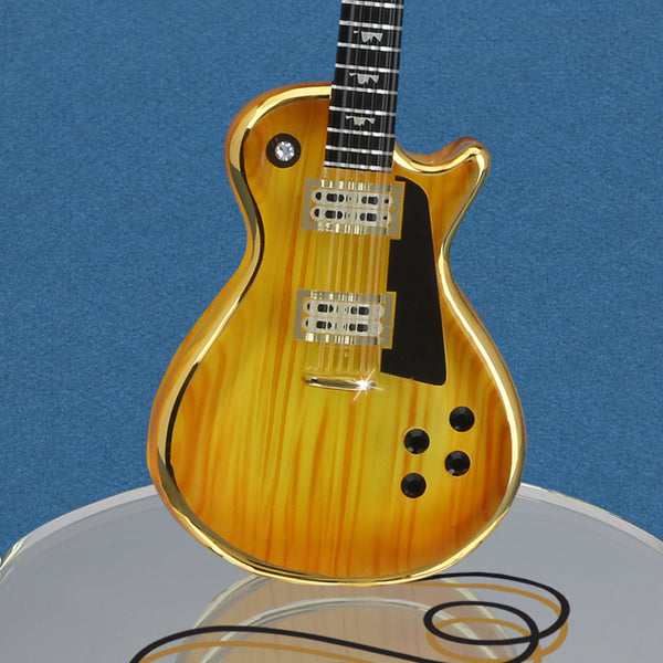 U6 640-W: Classic Woodgrain Guitar (Large)